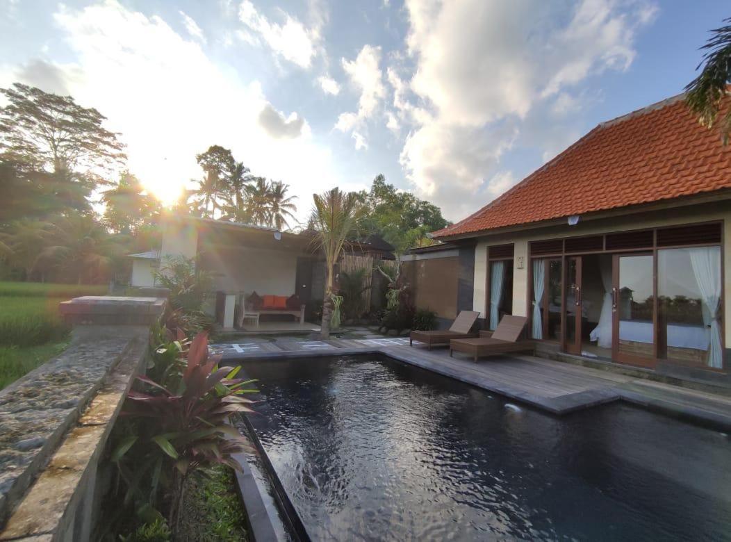 Anggarakasih Ubud Villa Exterior photo